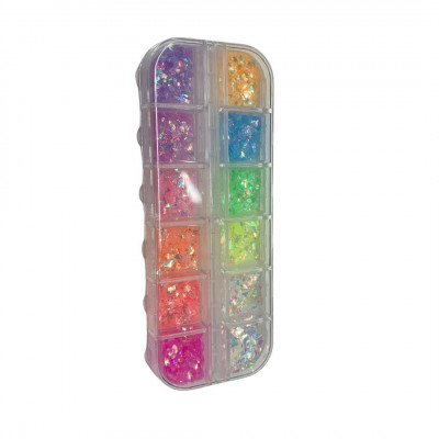 12 GRILLES DE PAILLETTES COLOREES