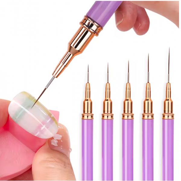 LOT DE 5 PINCEAUX LINER