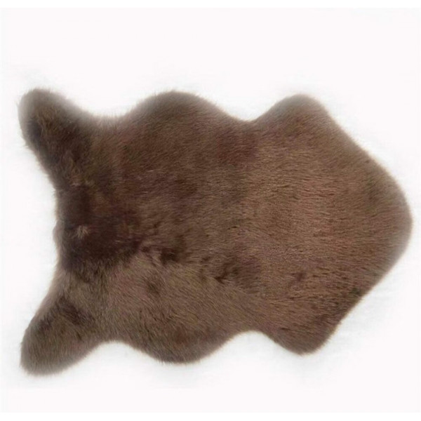 TAPIS EN FOURRURE